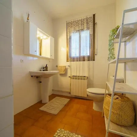 Casa Felic, 6 People, Fireplace And Hottub