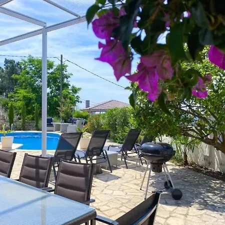 Casa Felic, 6 People, Fireplace And Hottub Prázdninový dům Lloret de Mar