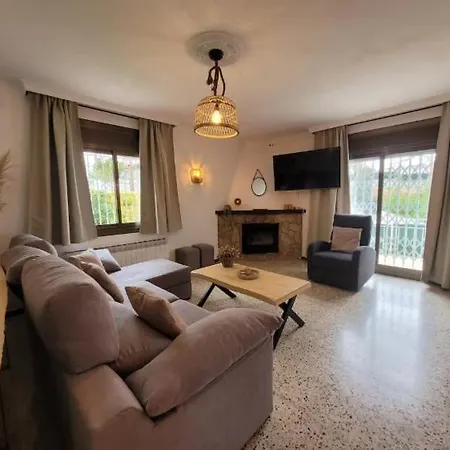 Casa Felic, 6 People, Fireplace And Hottub Prázdninový dům