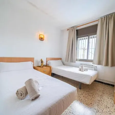 Casa Felic, 6 People, Fireplace And Hottub