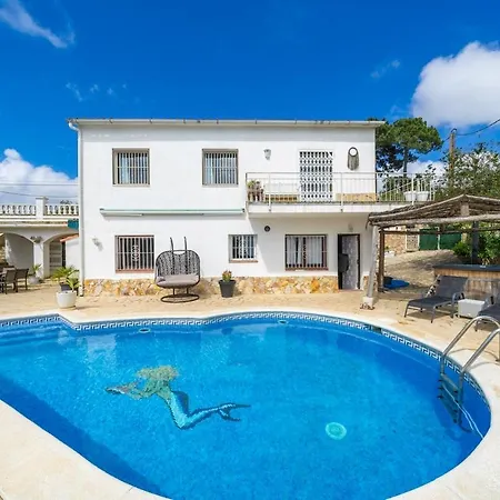 Casa Felic, 6 People, Fireplace And Hottub * Lloret de Mar
